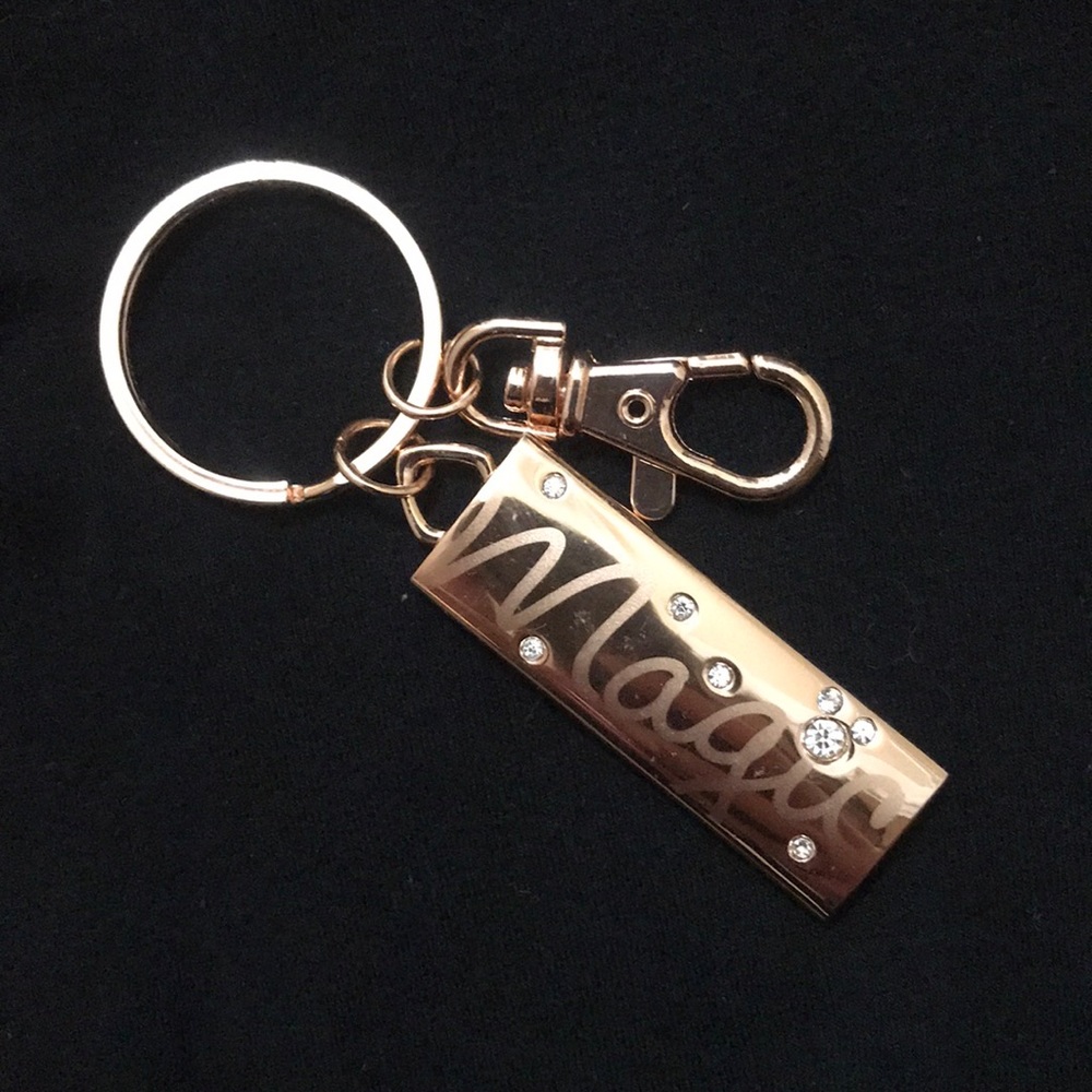 ✨ NWOT Disney Magic Cinderella Castle Keychain